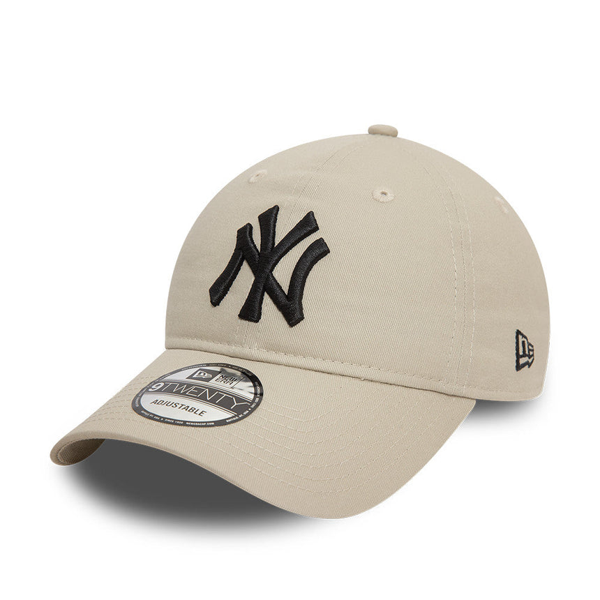 Casquette des Yankees de New York, logo noir, New Era, 9TWENTY, essentiel, beige