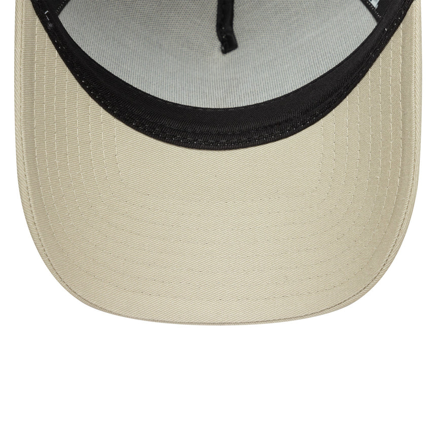 Casquette des Yankees de New York, New Era, trucker, essentielle, beige