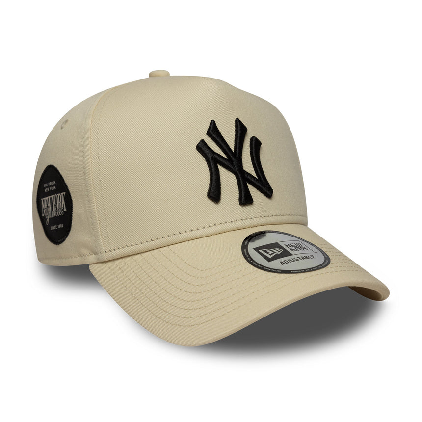 Casquette New York Yankees, beige, patch latéral, A-frame, New Era, 9FORTY, beige