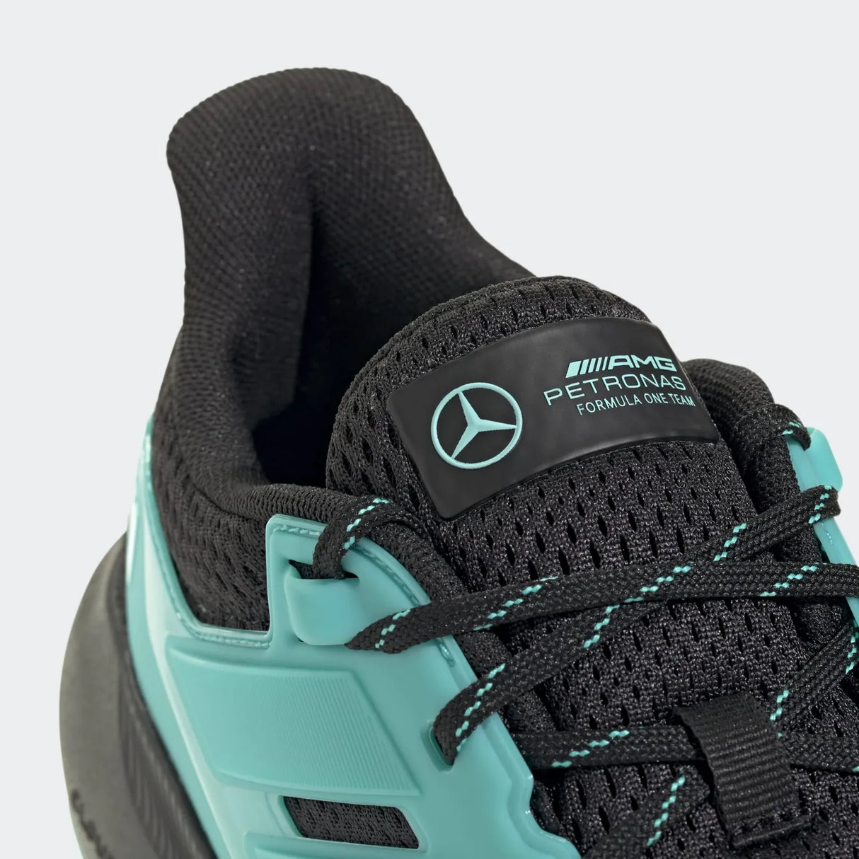 Mercedes Chaussures Ultimashow 2.0 🔥