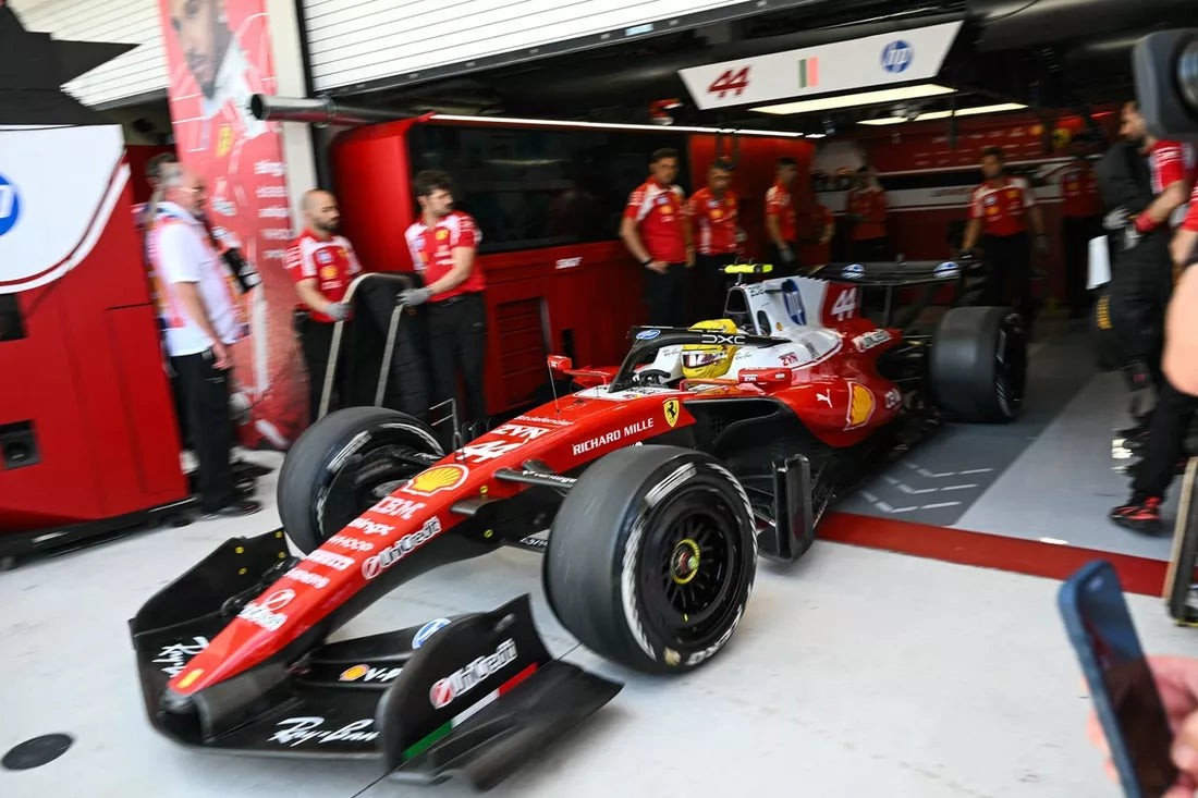 Hamilton vise la pole chez Ferrari