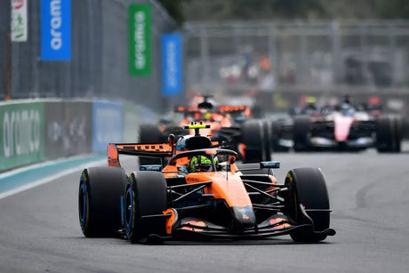 McLaren domine, Ferrari et Russell en difficulté