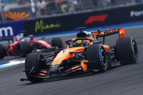 McLaren et Aston Martin progressent en Hongrie