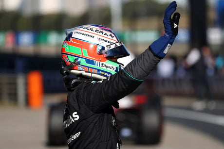 Antonelli s’impose, Russell abandonne après contact Hamilton