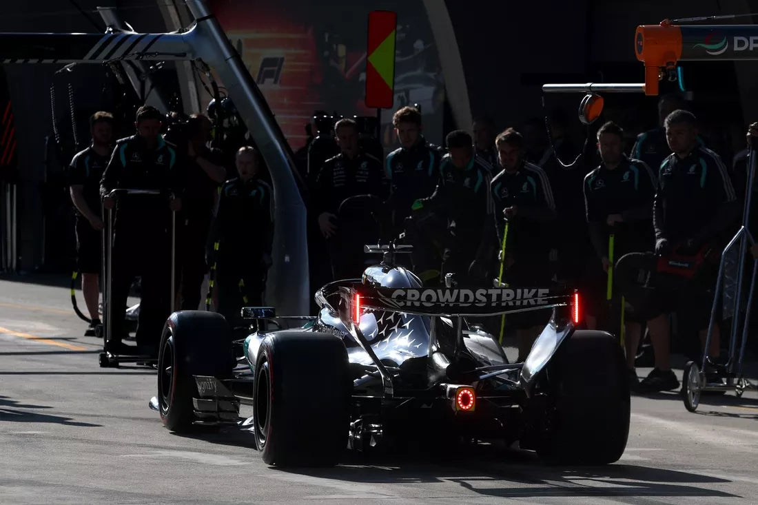 Mercedes domine les essais libres à Madring