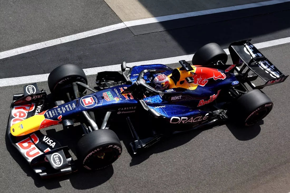 Verstappen signe la pole, Hamilton et Ferrari en vue