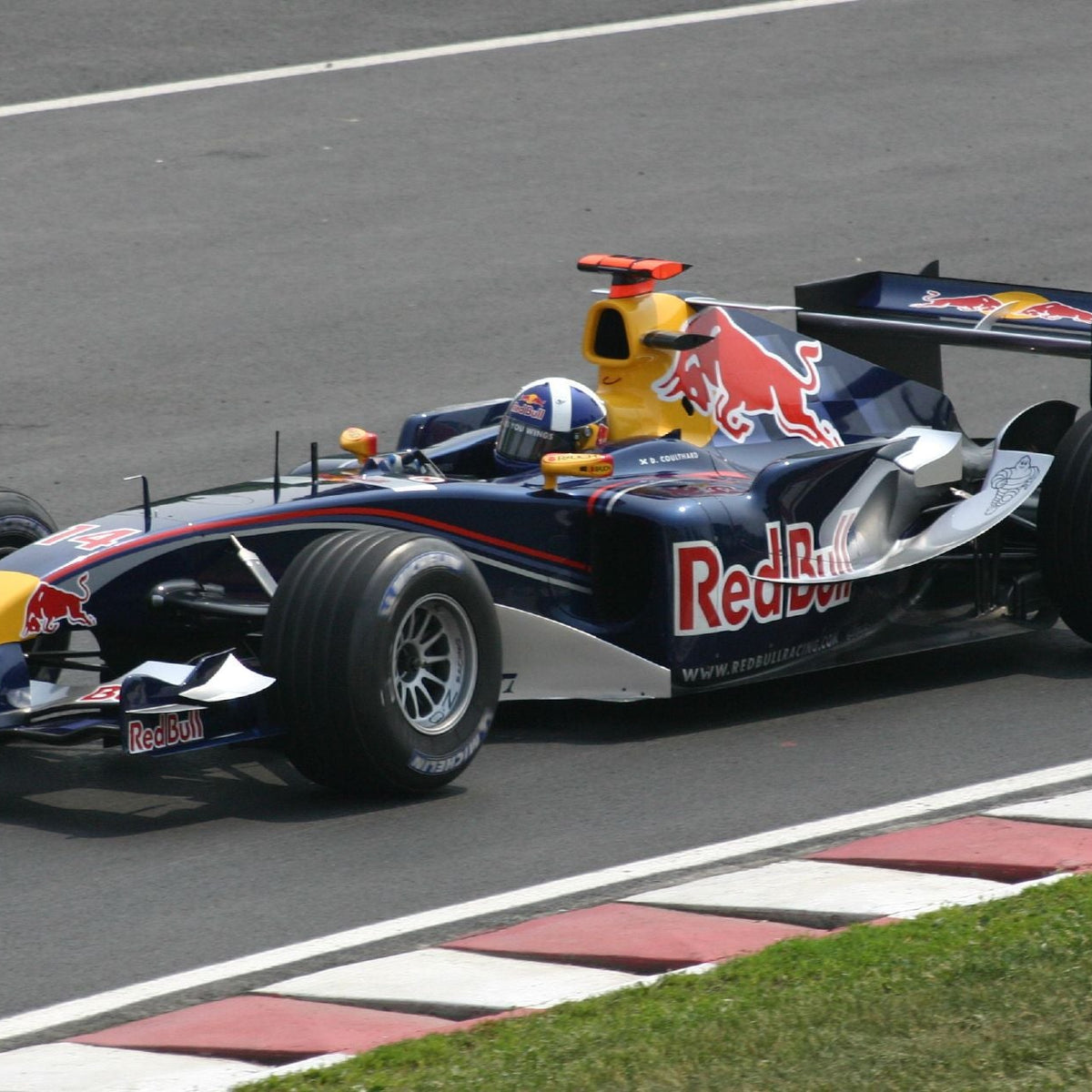 Le départ choc du designer star de Red Bull dévoilé ! – FansBRANDS® - FR