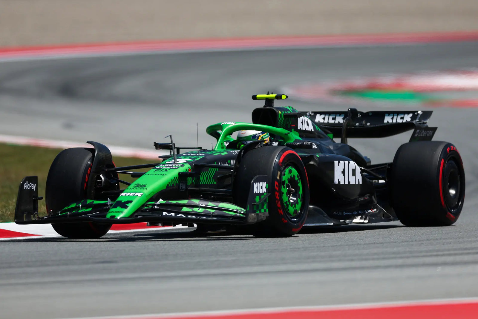 Zhou révèle tout : pourquoi il mise gros sur Cadillac F1 !