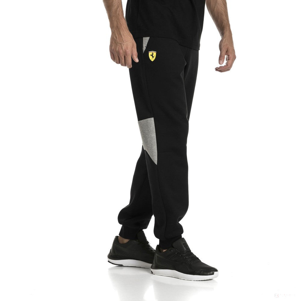 Un pantalon Scuderia Ferrari, noir - FansBRANDS®