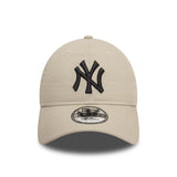 Casquette des Yankees de New York, logo noir, New Era, 9TWENTY, essentiel, beige