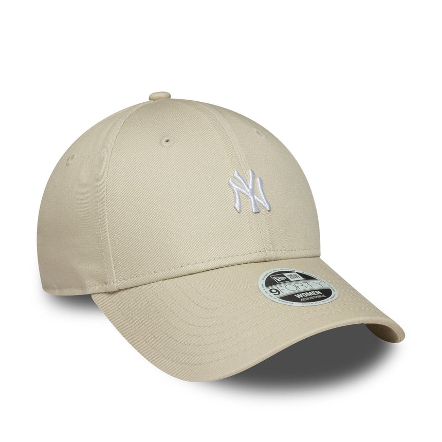 <title>Casquette des Yankees de New York, logo mini, New Era, 9FORTY, beige</title>