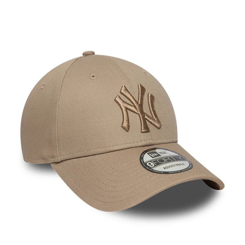 Gorra del equipo 9FORTY de los New York Yankees de la NBA de New Era